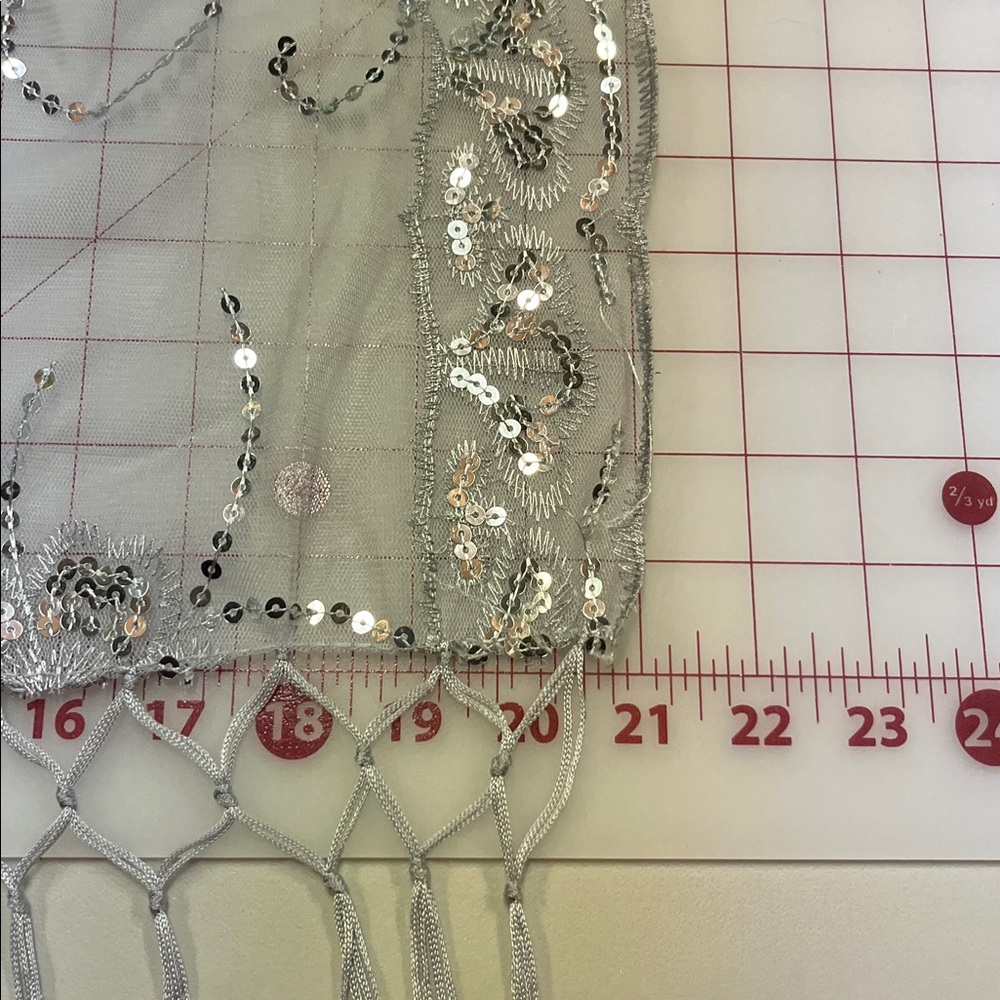 EVENING Silver Grey Floral Sequin Boho Fringe 21x72 Cocktail Prom Holiday Scarf - Picture 11 of 12